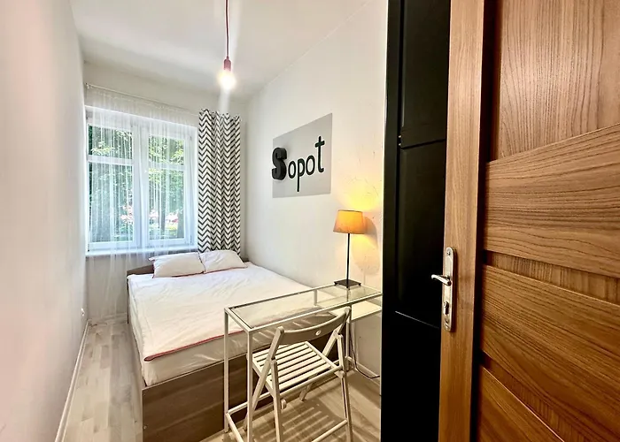 Nw Na Parterze Centrum & Parking בית אירוח סופוט